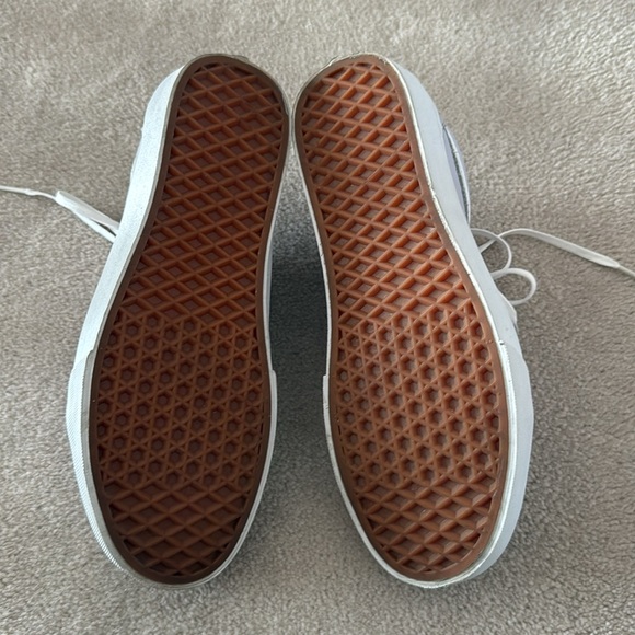 Like New Madewell x Vans® Unisex Old Skool Lace-Up Sneakers in Tumbled Leather - Picture 3 of 7
